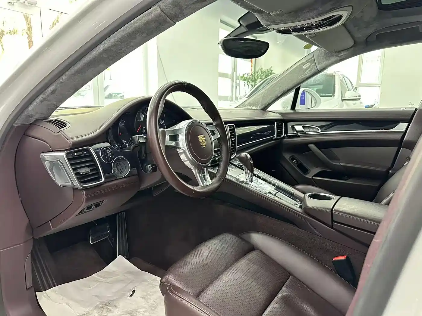 Porsche Panamera 2013 Panamera 4 Platinum Edition 3.6L фото 14
