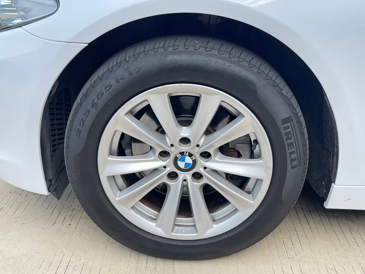 BMW 5 Series 2013 525Li Luxury фото 7