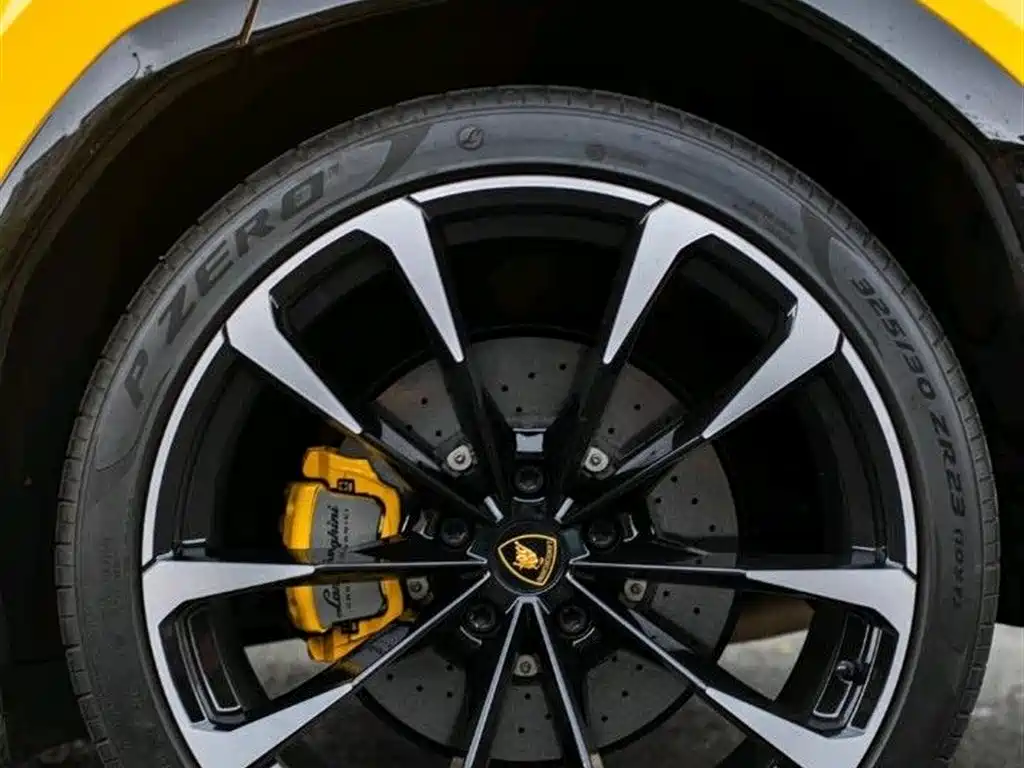 Lamborghini Urus 2024 2023 4.0T V8 S