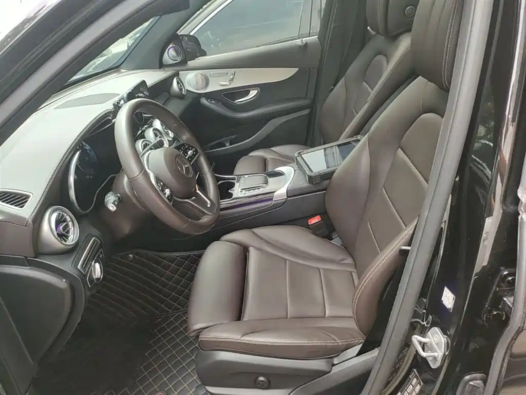 Mercedes-Benz GLC 2020 GLC 260 L 4MATIC Luxury фото 12