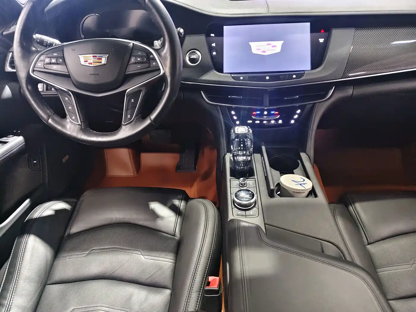 Фото 8 - Cadillac CT6