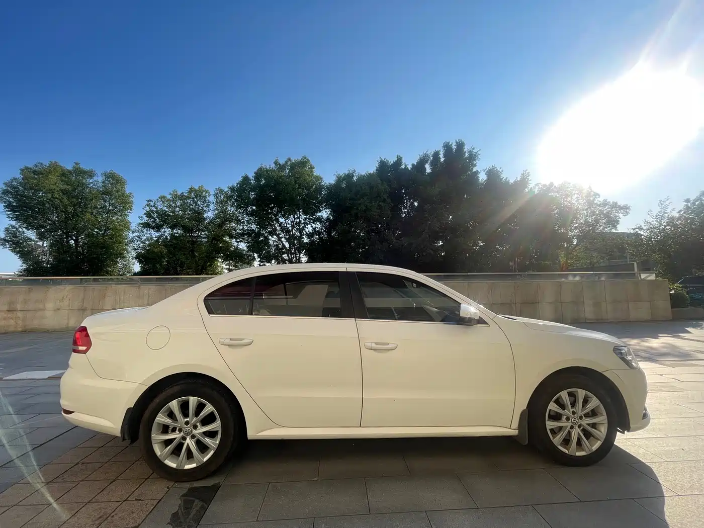 Volkswagen Lavida 2015 230TSI DSG Comfort Edition фото 10