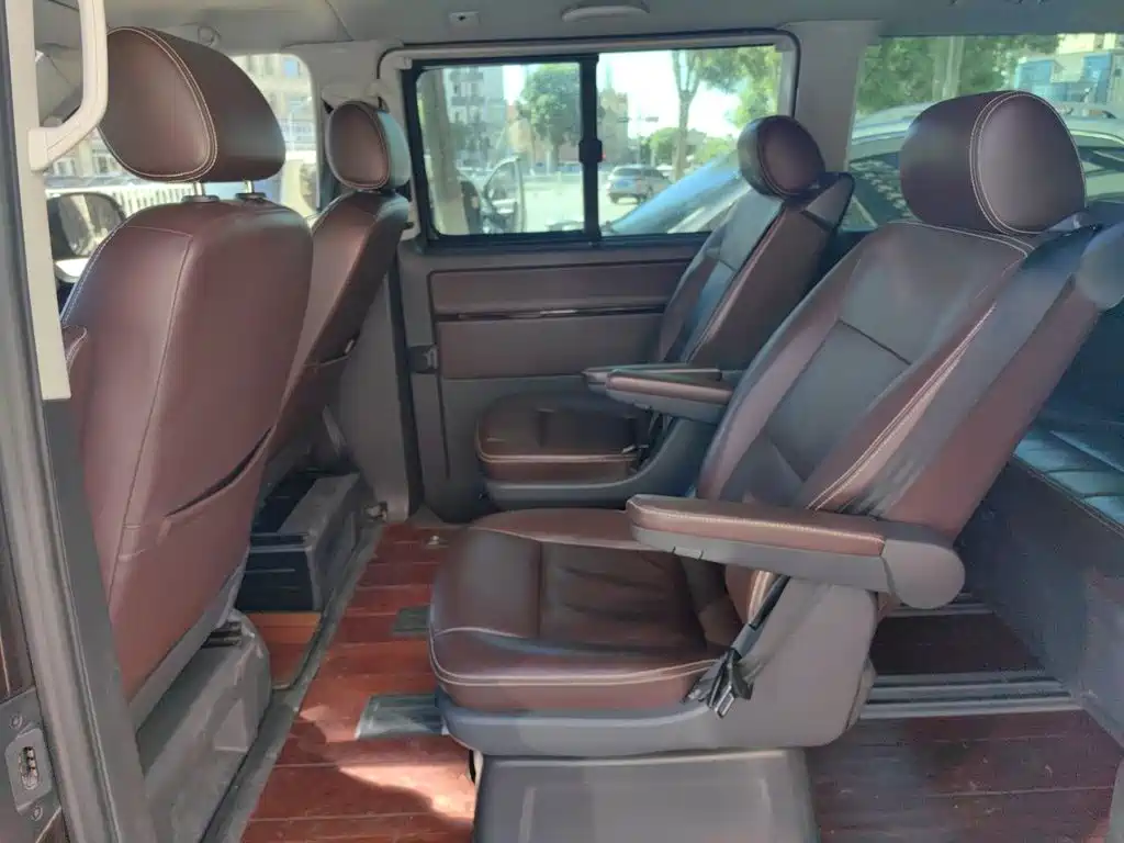 Volkswagen Multivan 2015 2012 2.0TSI 2WD Luxury Edition