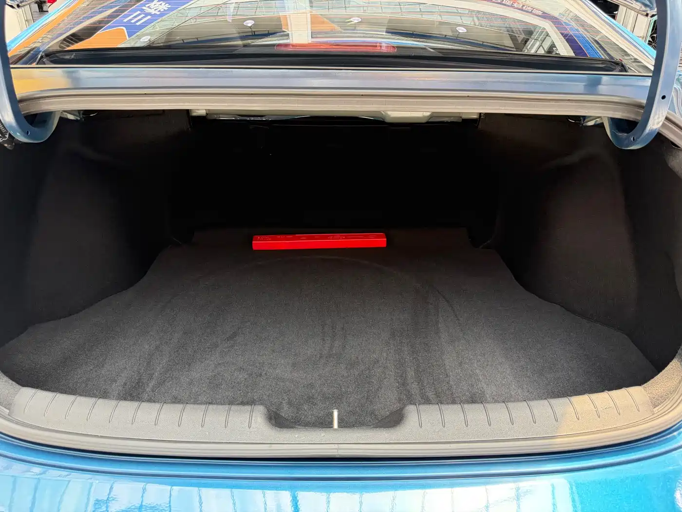 Hyundai Elantra 2022 1.5L CVT LUX Premium Edition фото 21
