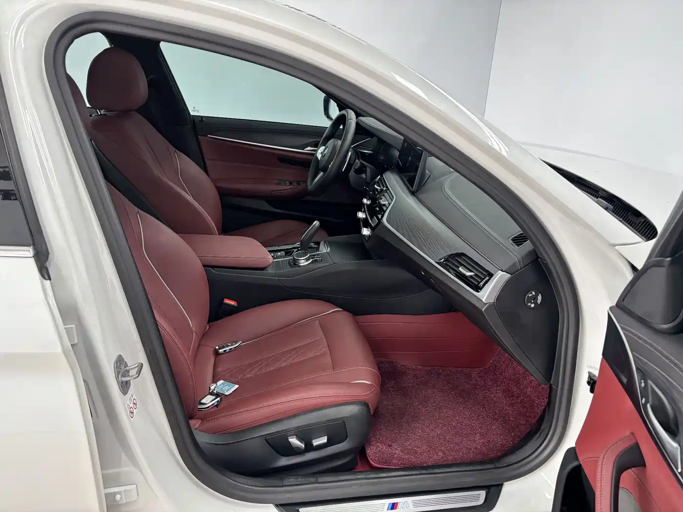 Фото 25 - BMW 5 Series