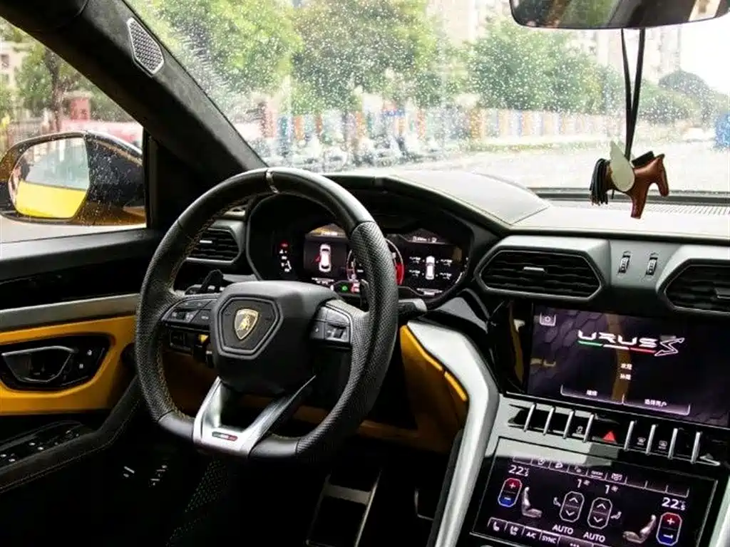 Lamborghini Urus 2024 2023 4.0T V8 S