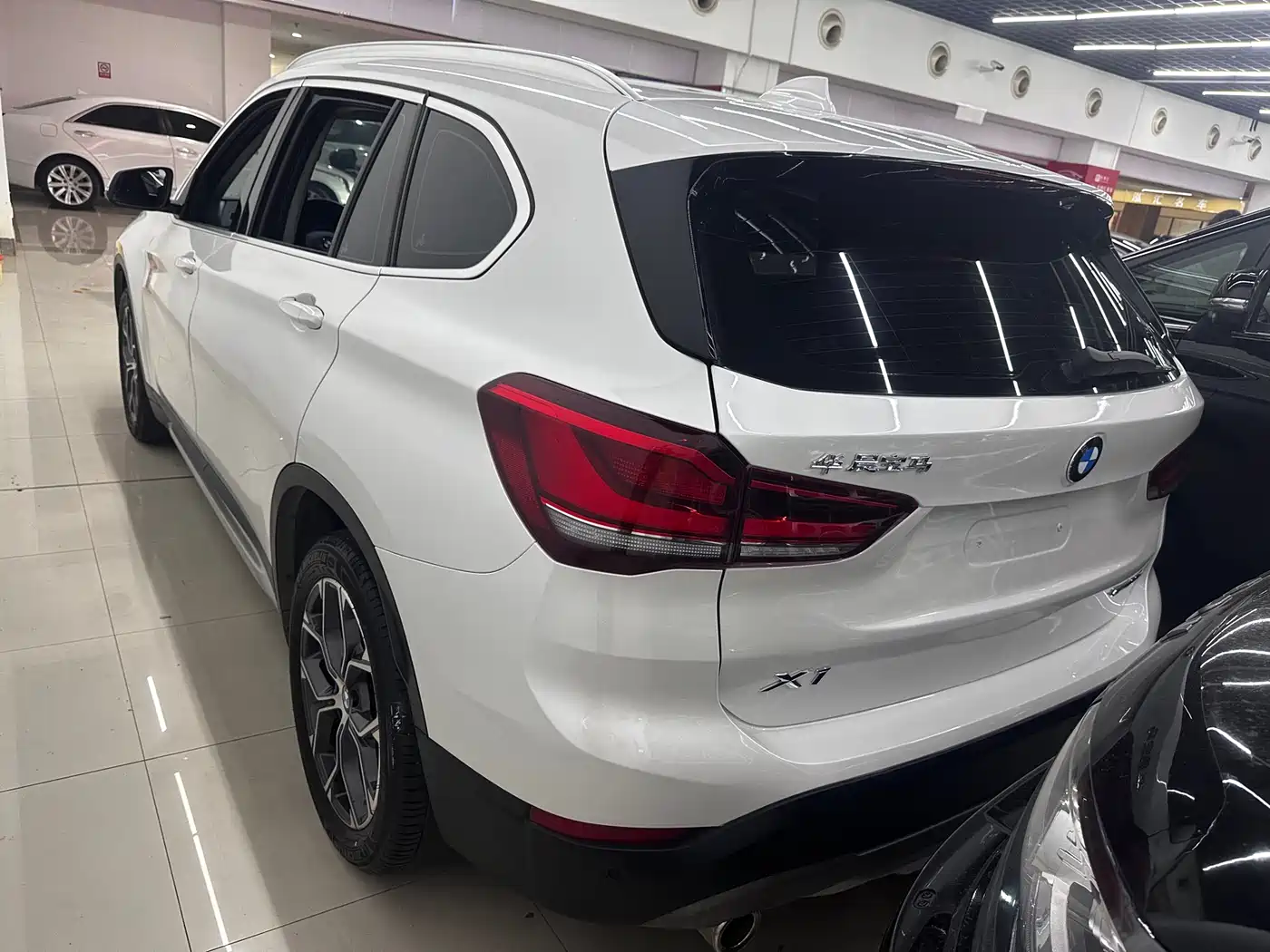 BMW X1 2022 sDrive20Li Fashion фото 12