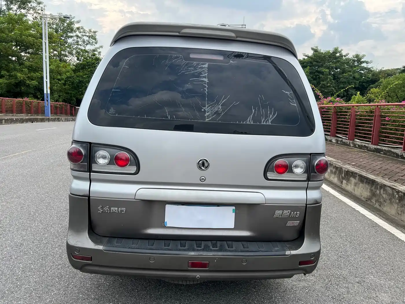 Фото 6 - Dongfeng Fengxing Lingzhi