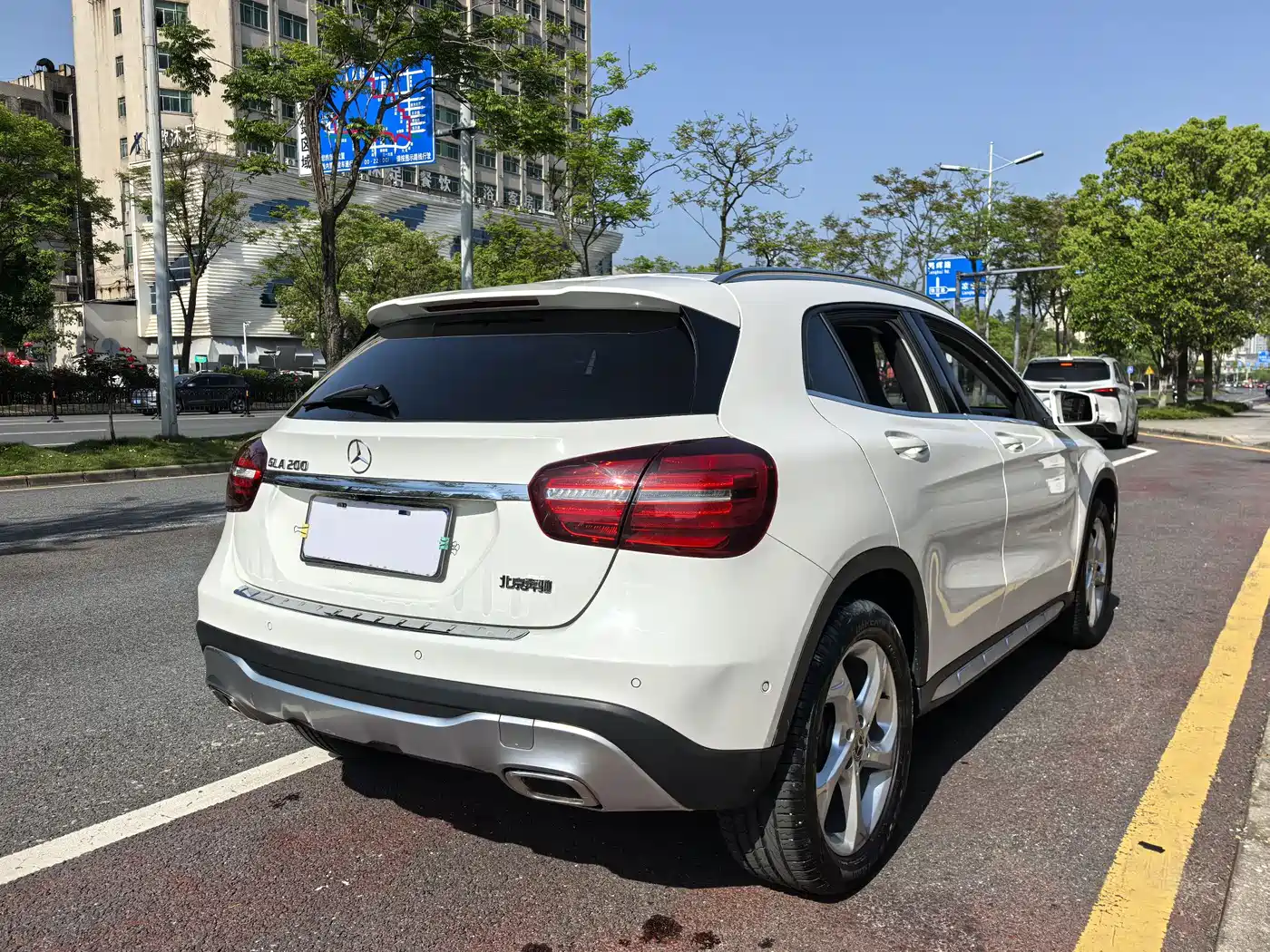 Mercedes-Benz GLA 2018 GLA 200 Dynamic фото 15