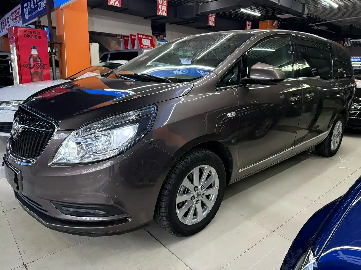 Buick GL8 2017 25S Luxury China V