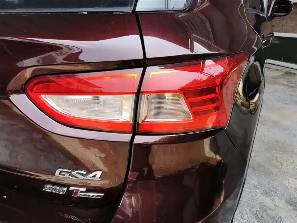 GAC Trumpchi Trumpchi GS4 2015 200T G-DCT Comfort Edition фото 8