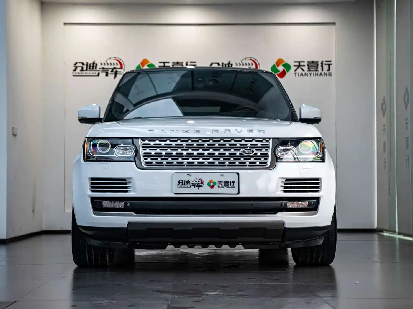Land Rover Range Rover 2013 5.0 SC V8 AB Ultimate Genesis Edition фото 2