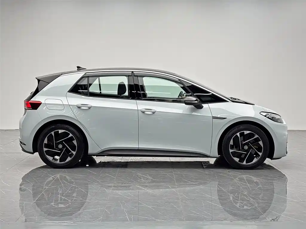 Volkswagen ID.3 2023 Upgraded Pure Intelligence Edition фото 7