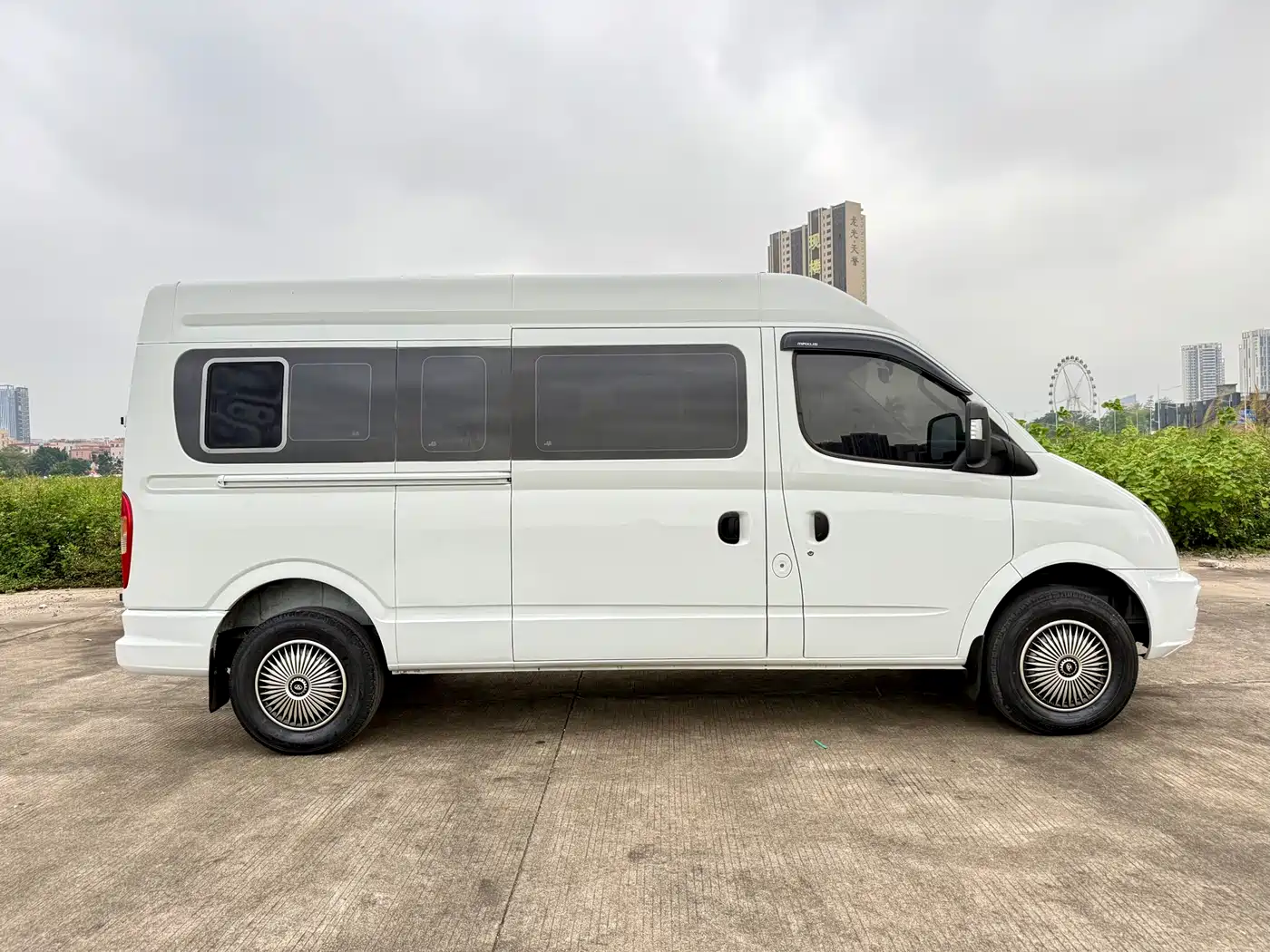 SAIC MAXUS XINTU V80