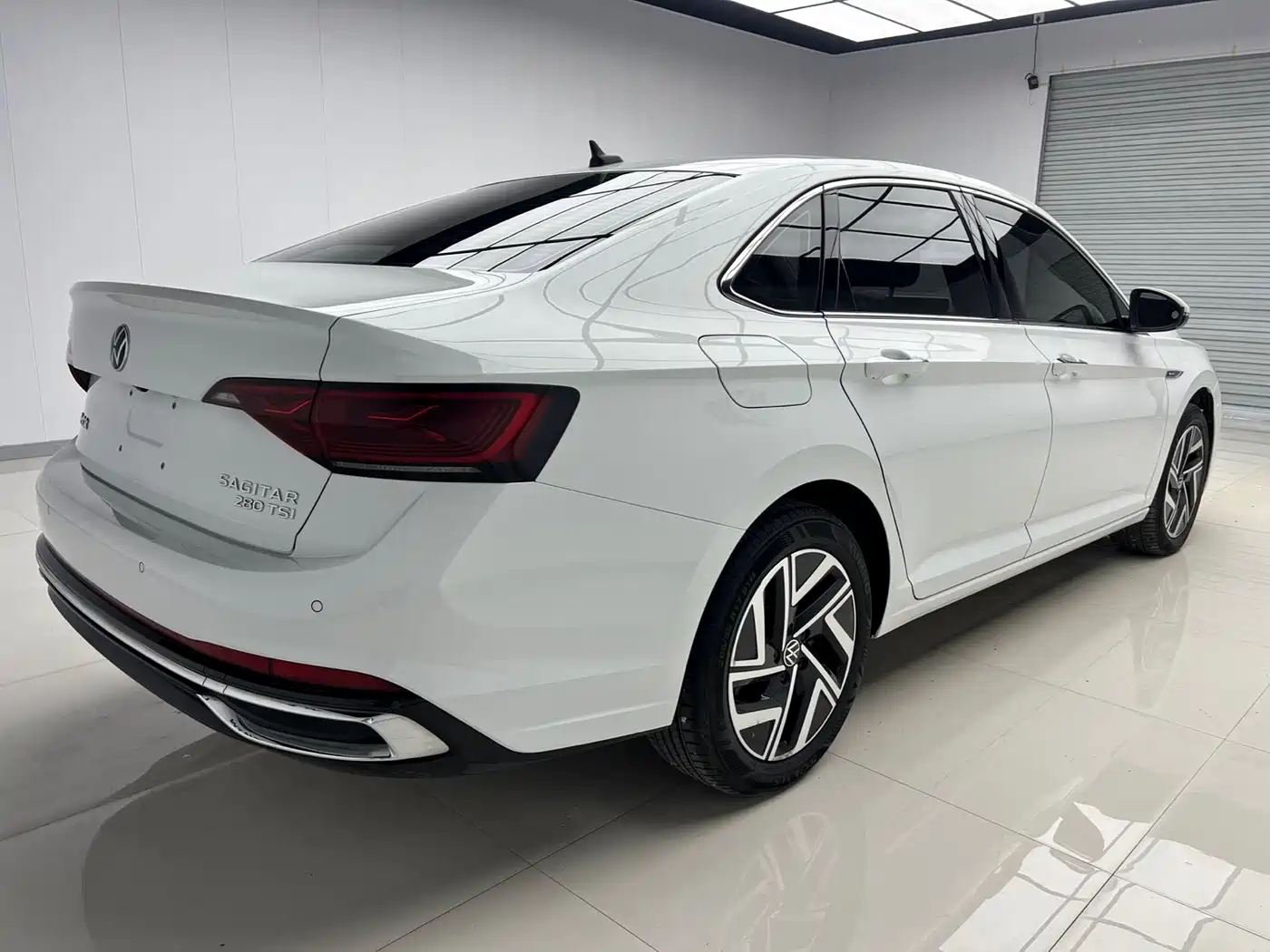 Volkswagen Sagitar 2023 280TSI DSG Beyond Lite фото 5