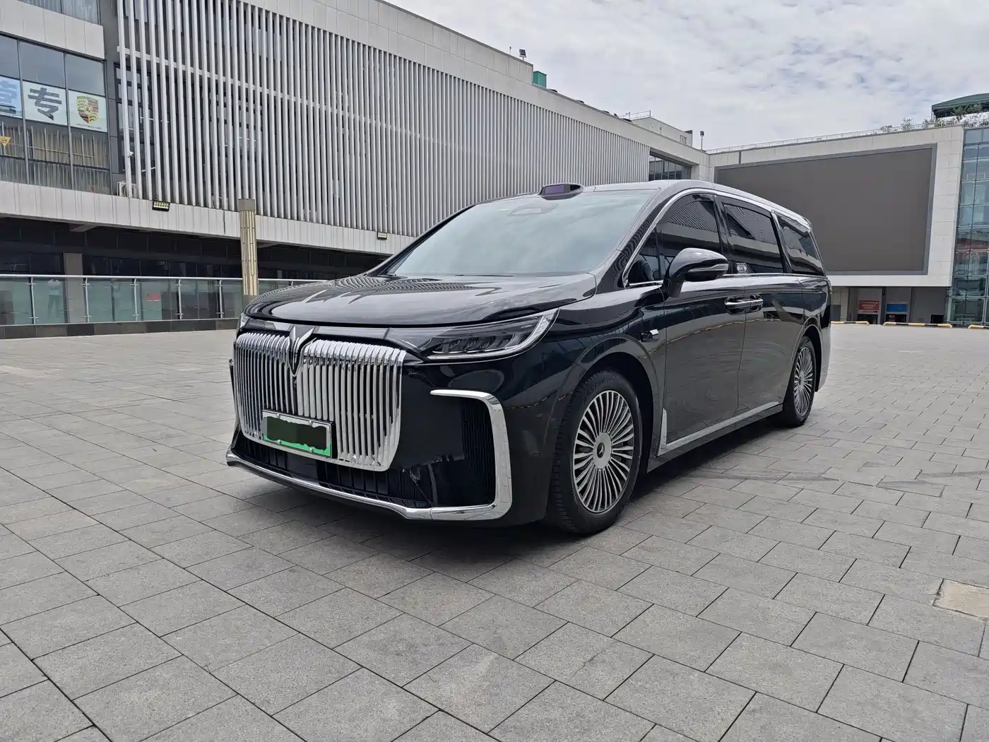 Voyah Auto Voyah Dreamer 2025 PHEV AWD Flagship Qian Kun Edition