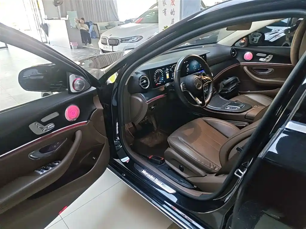 Mercedes-Benz E-Class 2023 E 300 L Fashion фото 16