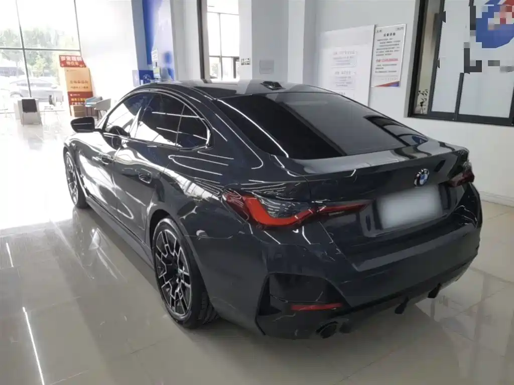 BMW 4 Series 2024 430i Gran Coupe M Sport Shadowline Package фото 5