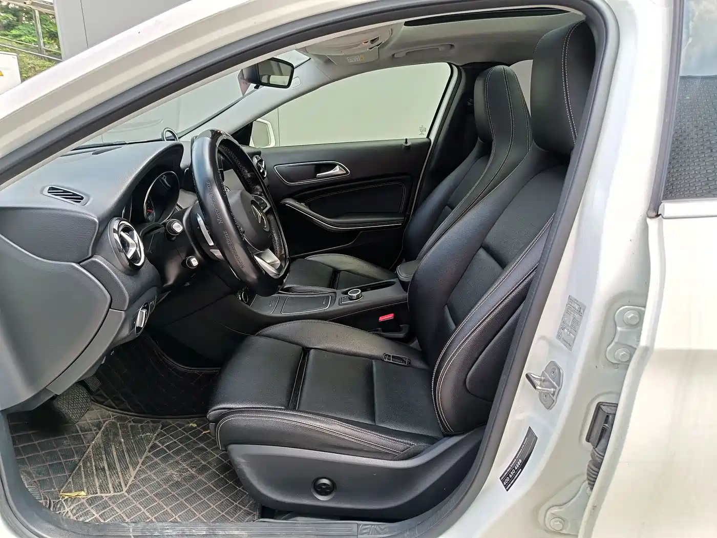 Mercedes-Benz GLA 2019 GLA 200 Dynamic фото 7