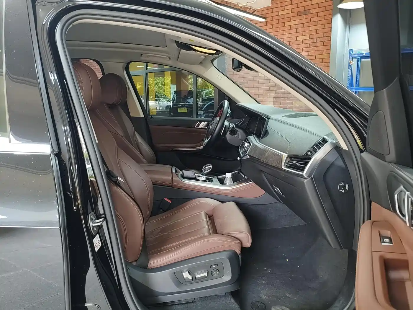 BMW X5 (Import) 2019 xDrive40i M Sport Package фото 11