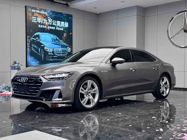 Audi A7L 45TFSI quattro S-line, Дальний взгляд, Пакет Кристалл