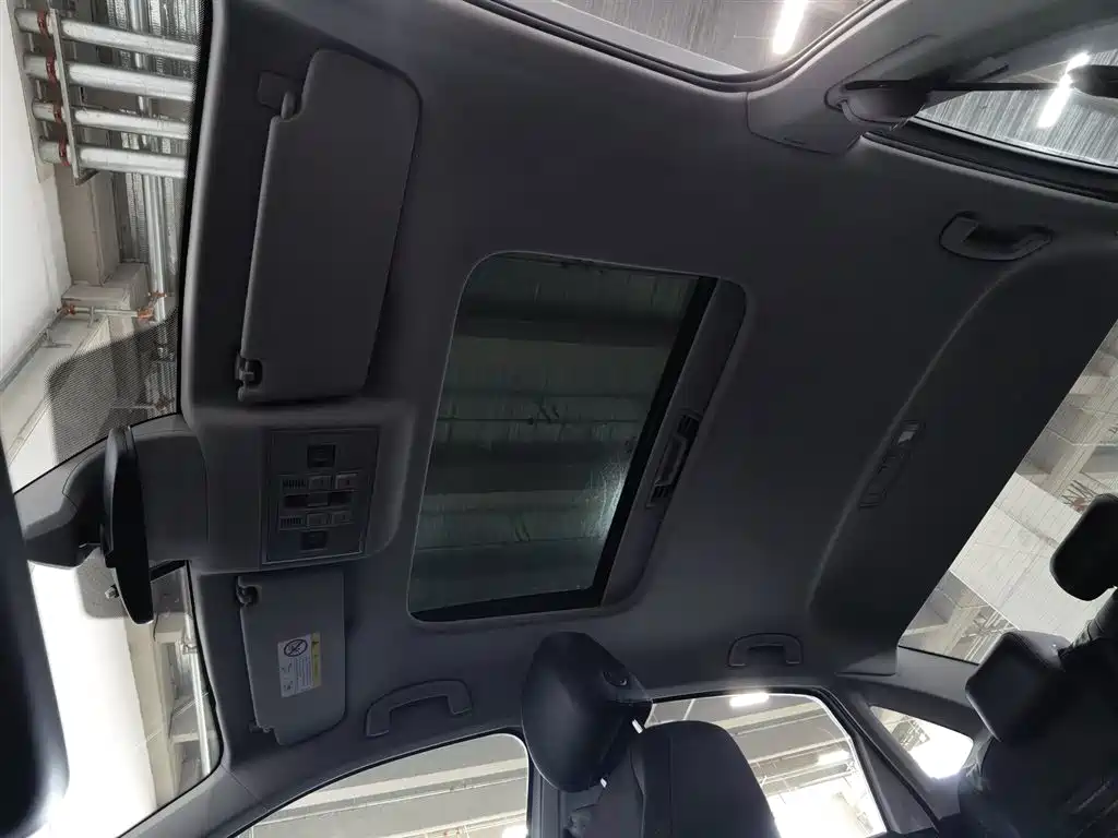 Volkswagen Lavida 2024 Model 300TSI DSG Starlight Full Comfort Edition фото 14