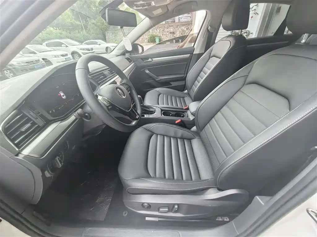 Volkswagen Lamando 2021 280TSI DSG Comfort Edition фото 11
