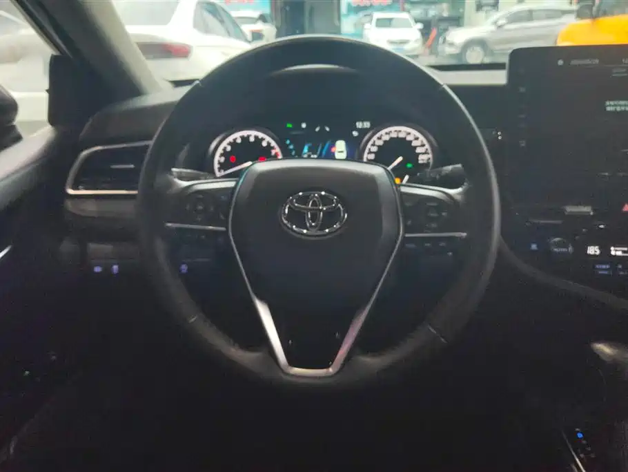 Toyota Camry 2021 2.0G Luxury Edition фото 15
