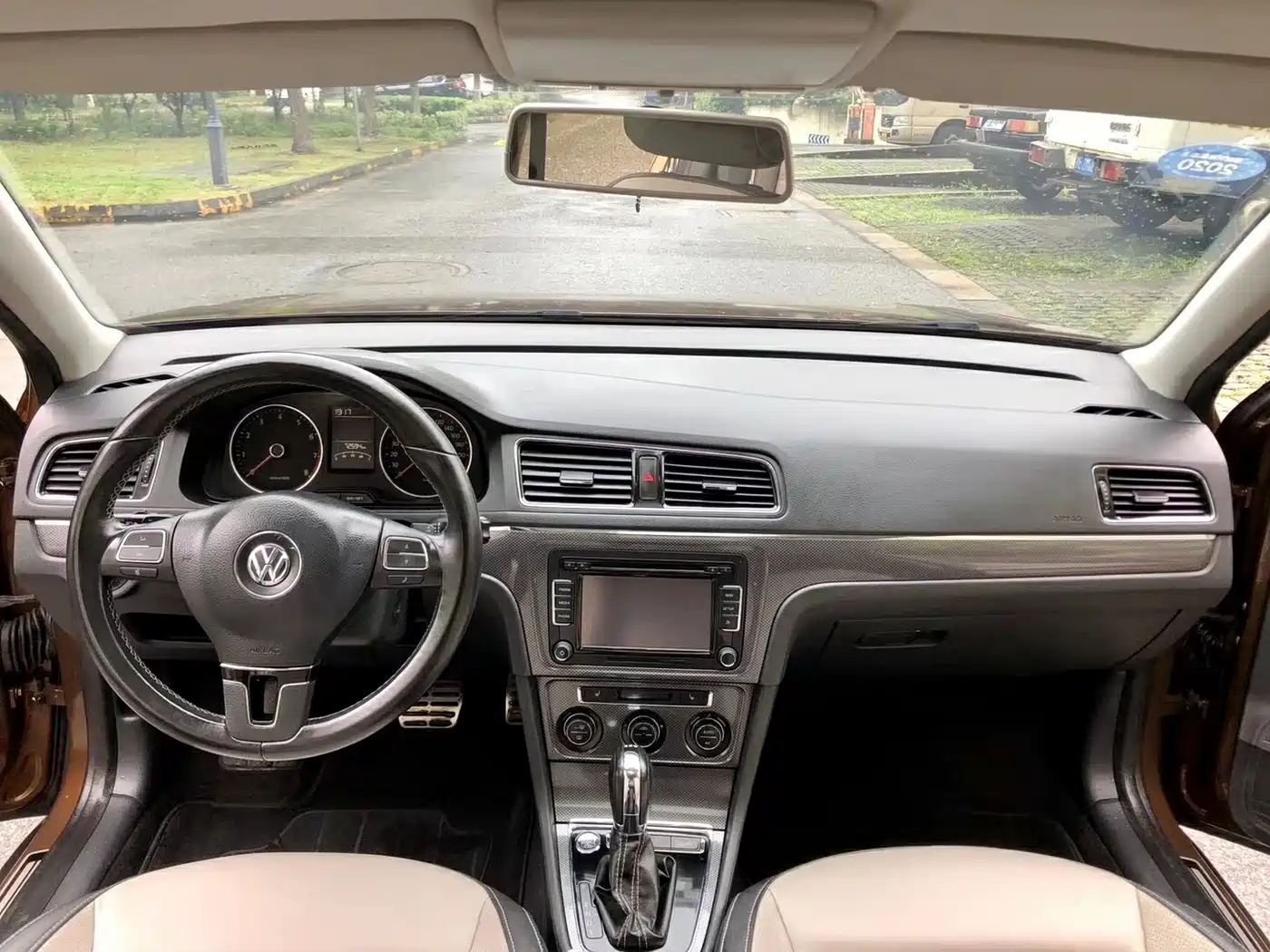 Volkswagen Gran Lavida 2014 1.4TSI DSG фото 6