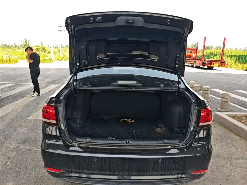 Volkswagen Lavida 2019 Lavida Start 1.5L Auto Trend (China VI) фото 19