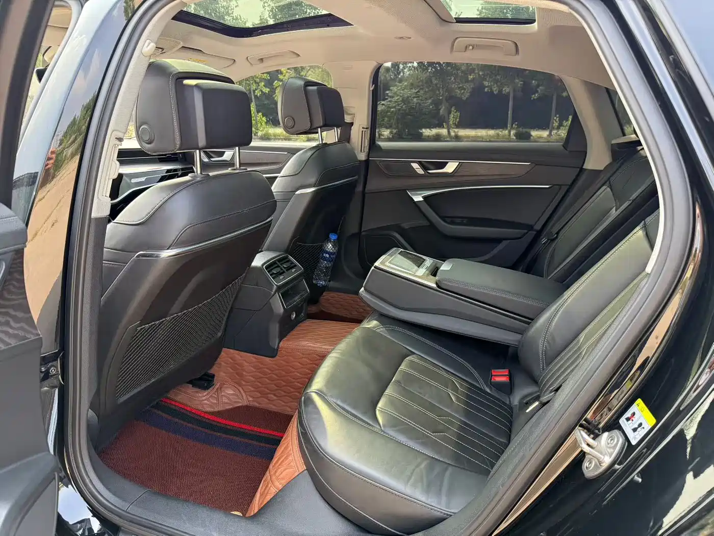 Photo 8 - Audi A6L