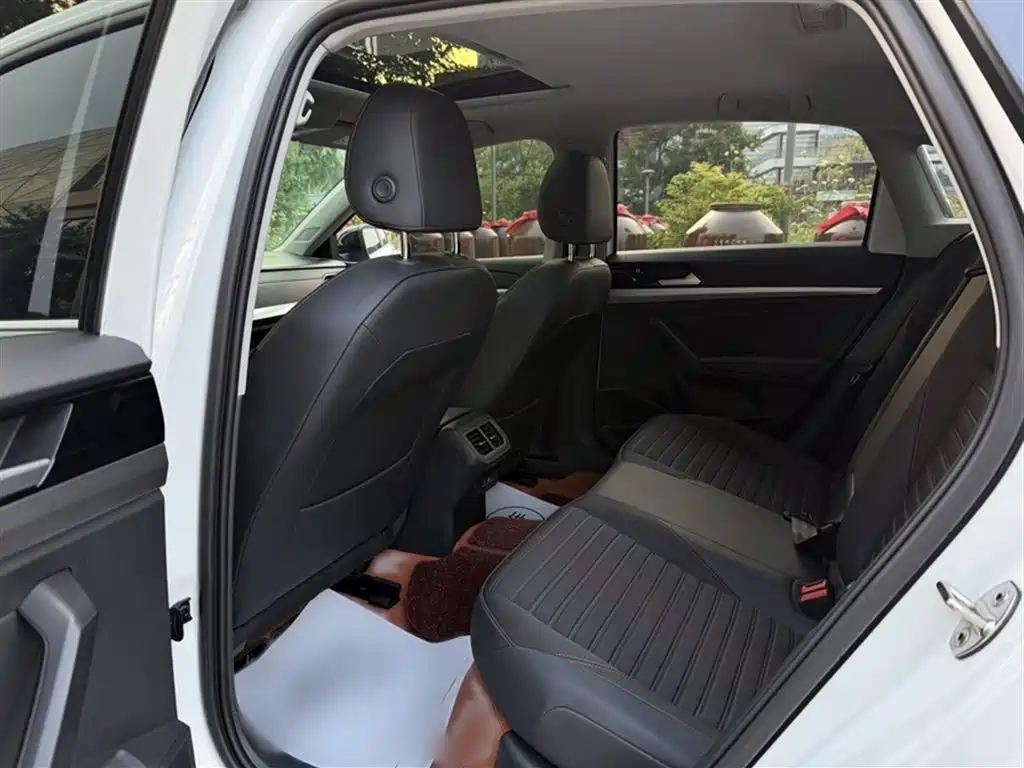 Volkswagen Lavida 2023 280TSI DSG Starlight Comfort Edition фото 15