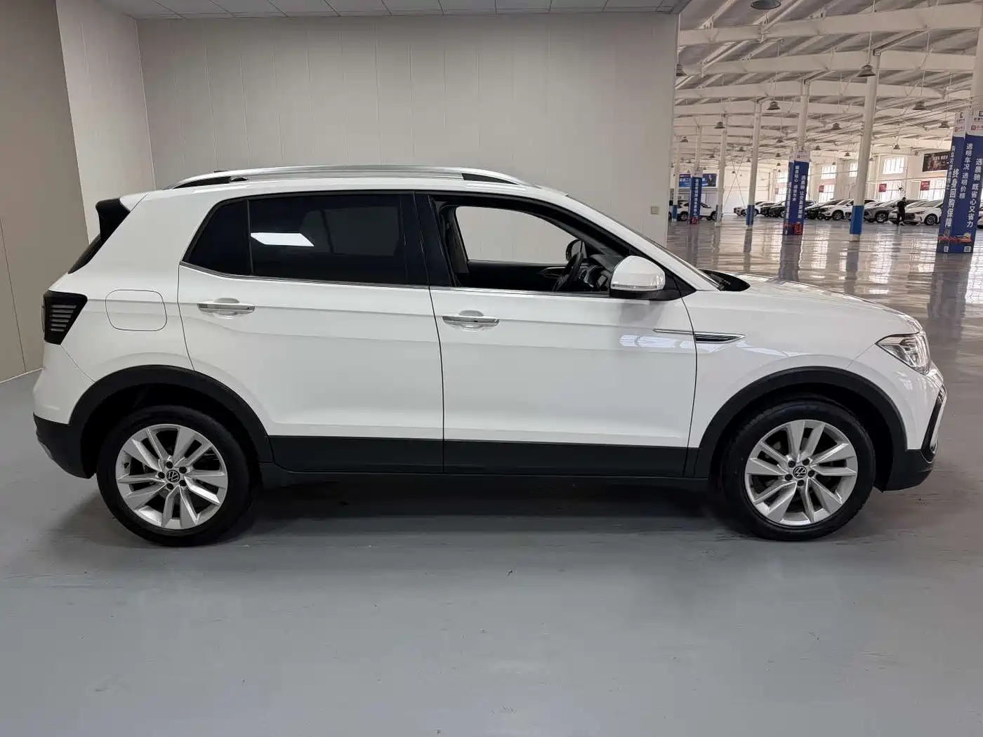 Volkswagen T-Cross 2021 280TSI DSG Comfort Edition фото 8