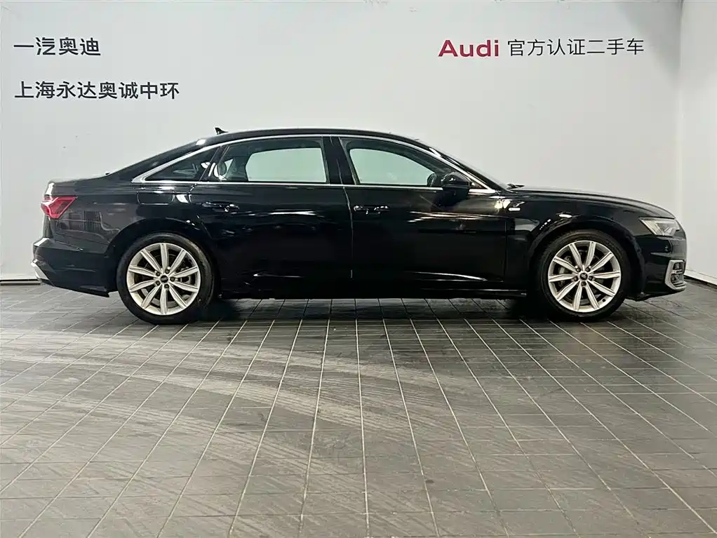 Audi A6L 2023 45 TFSI Premium Selection Dynamic фото 3