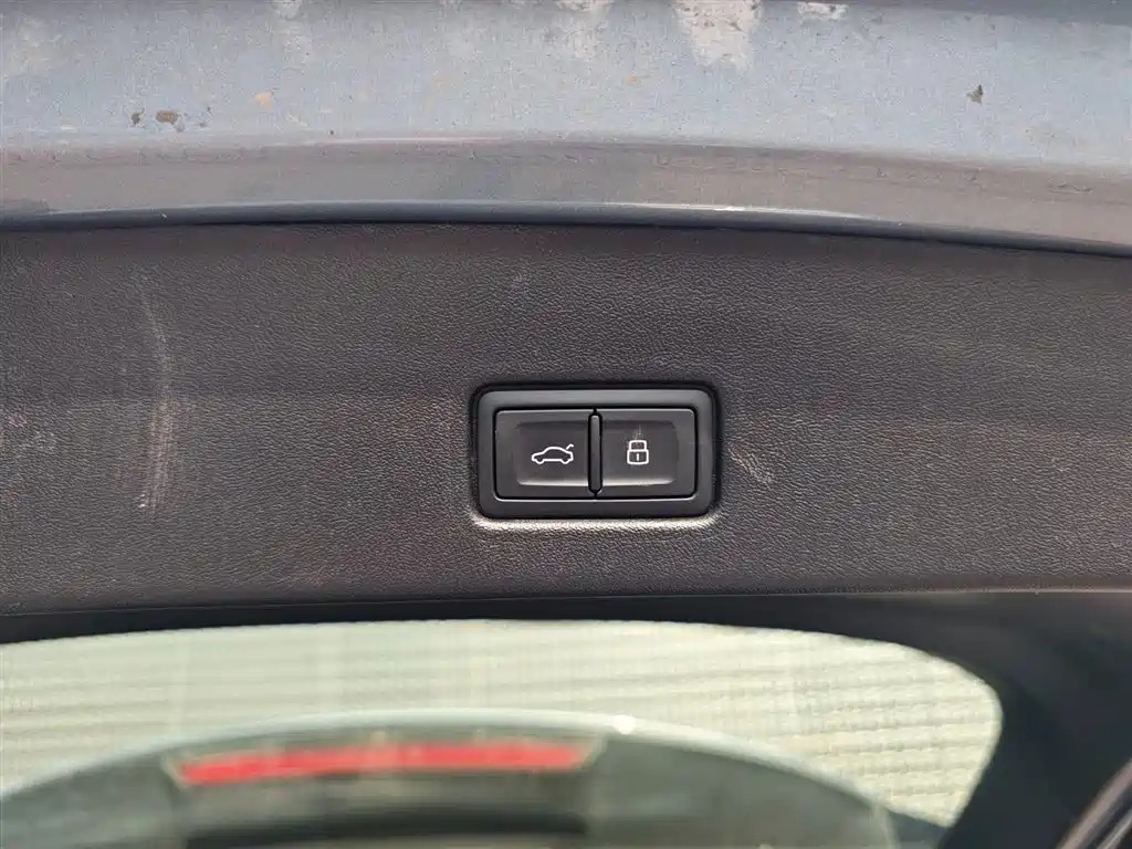 Audi Q4 e-tron 2024 40 e-tron Creation Edition фото 9