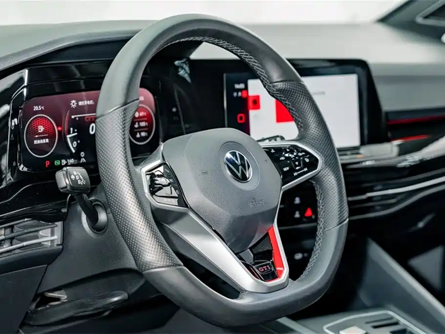 VOLKSWAGEN GOLF GTI