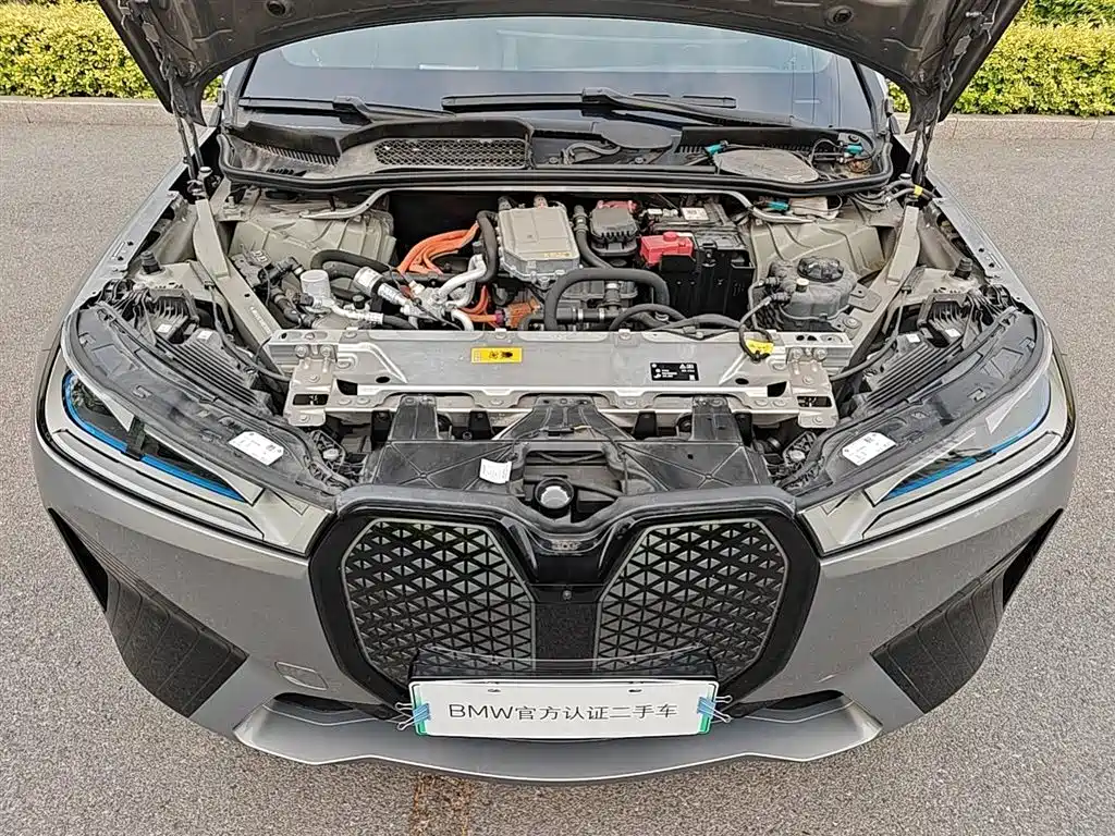 BMW iX 2023 Facelift xDrive50 фото 13