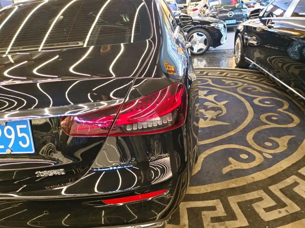 Mercedes-Benz E-Class 2023 E 300 L Luxury фото 8