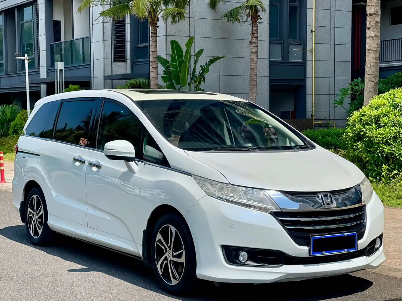 Фото 3 - Honda Odyssey