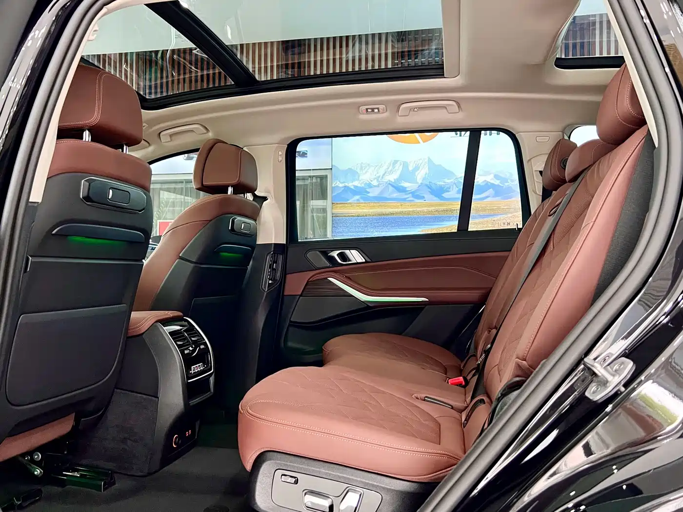 BMW X7 2025 2024 xDrive40i Leading Luxury Package