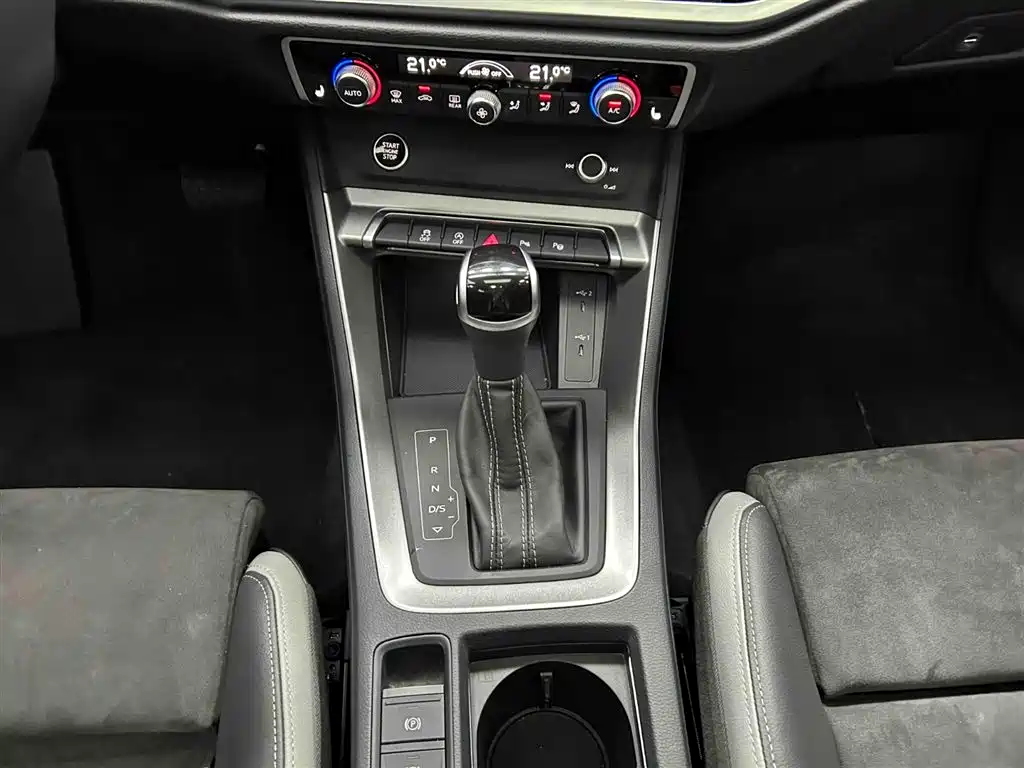 Audi Q3 2022 35 TFSI Fashion Dynamic фото 5