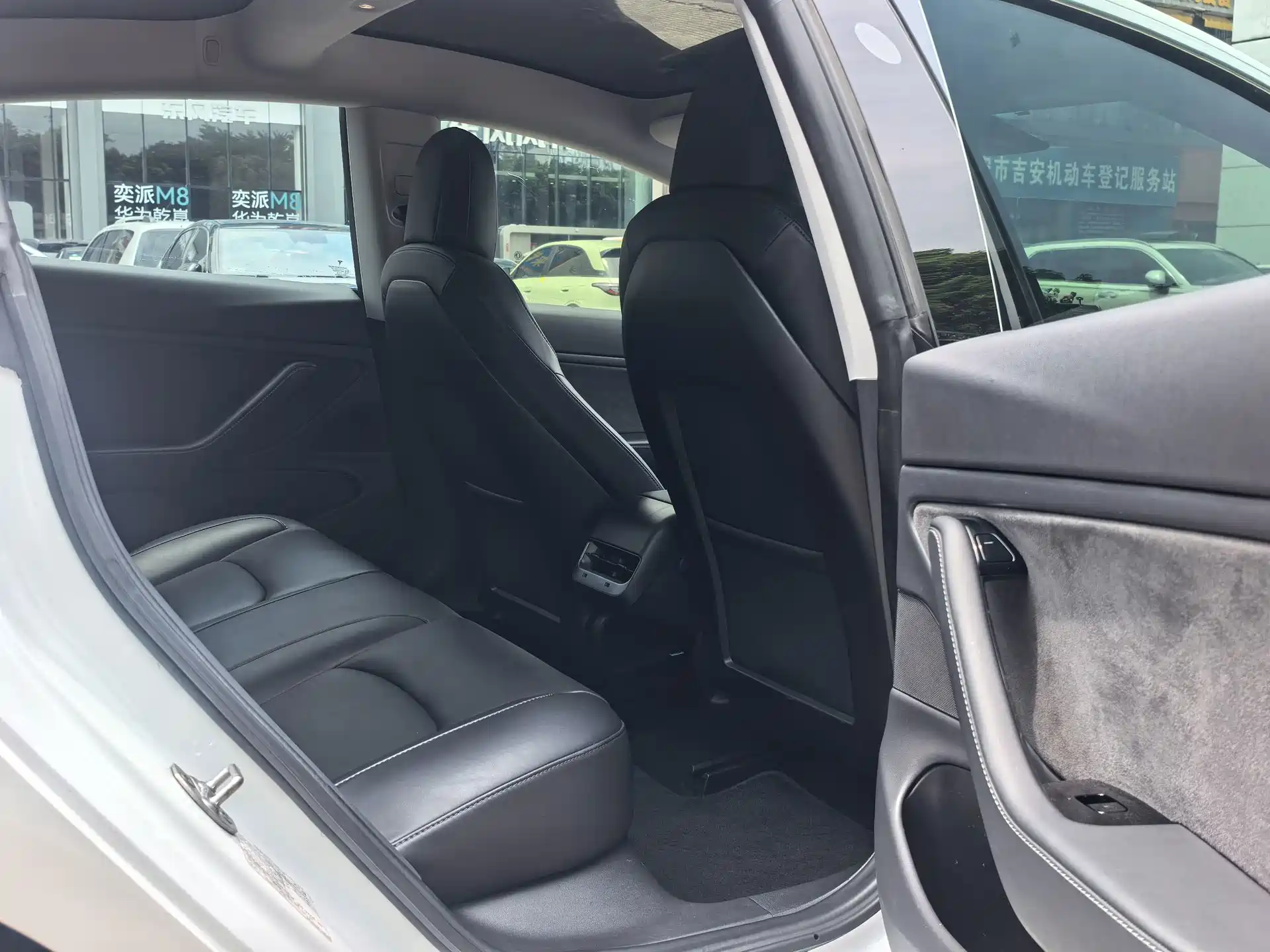 Фото 11 - Tesla Model 3 (Import)