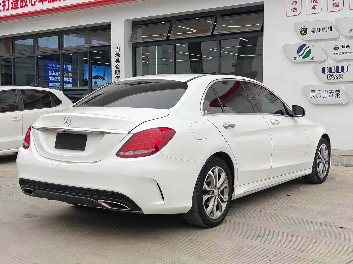 Mercedes-Benz C-Class 2017 C 180 L Sport фото 11
