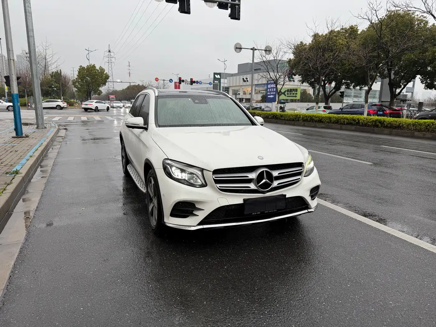 Mercedes-Benz GLC 2017 GLC 260 4MATIC Luxury