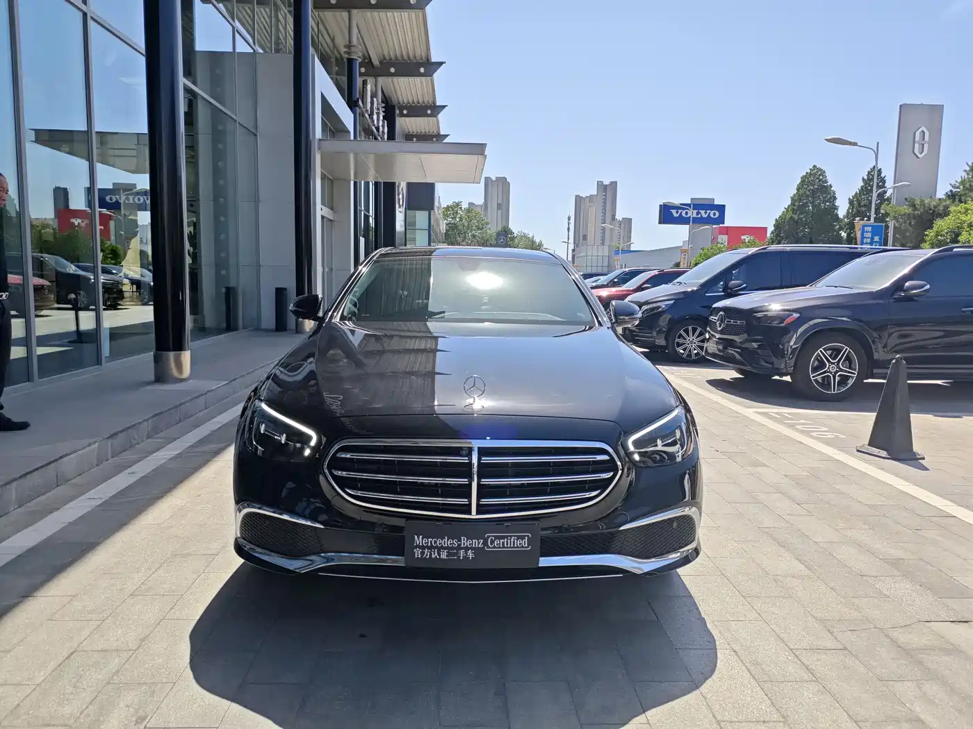 Mercedes-Benz E-Class 2023 E 300 L Luxury фото 2