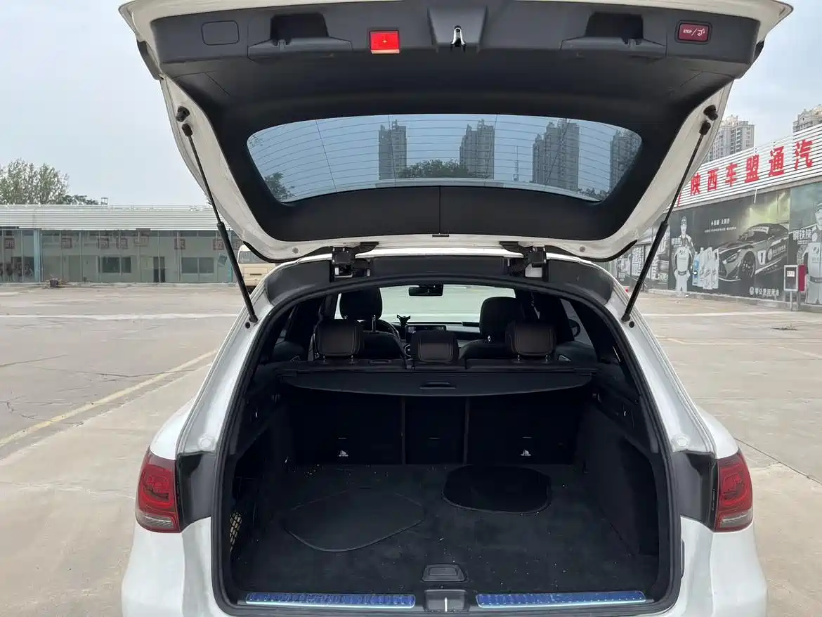 Mercedes-Benz GLC 2020 Facelift GLC 260 L 4MATIC Dynamic фото 14