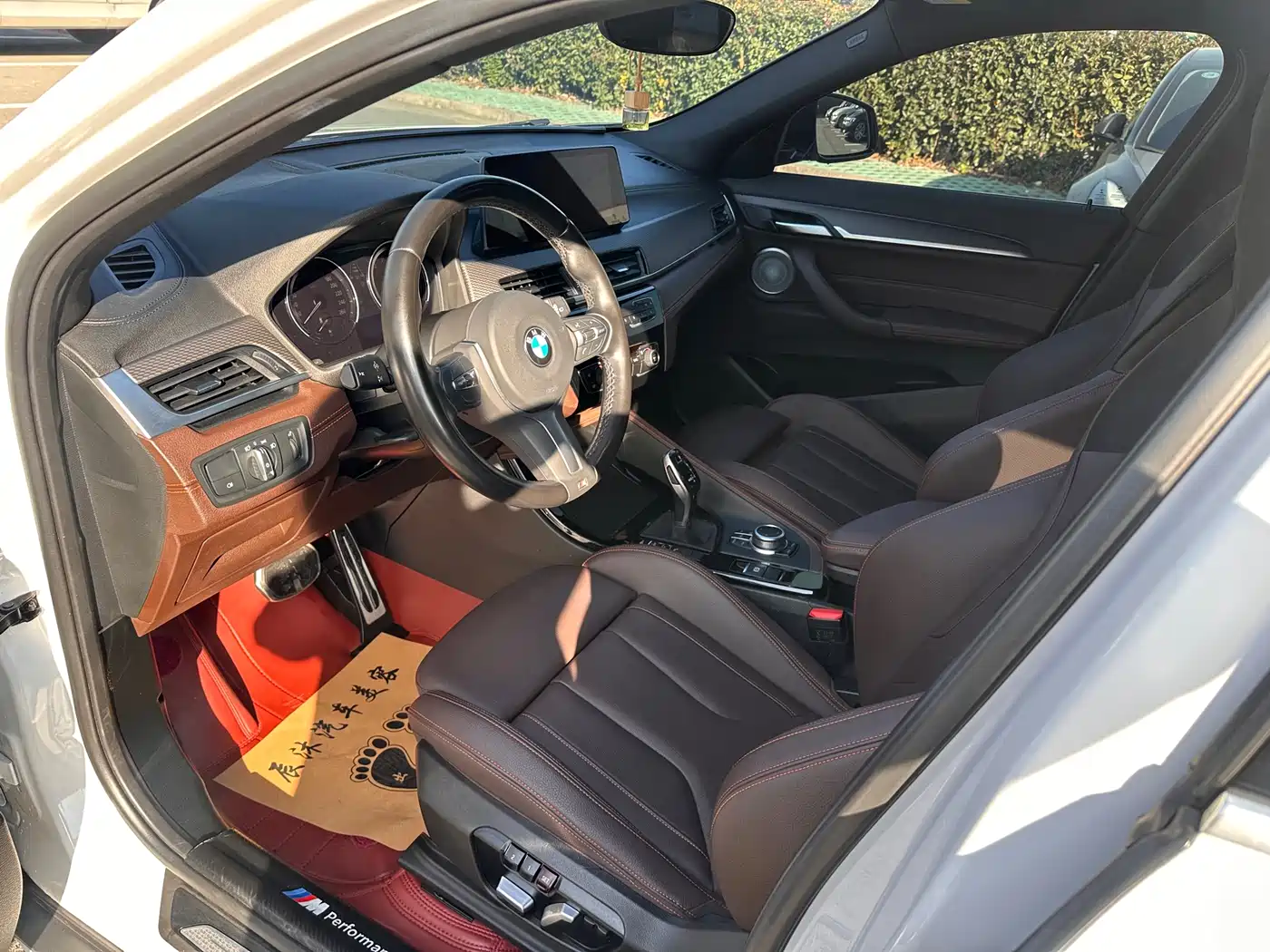BMW X2 2022 sDrive25i Black Night Edition фото 2