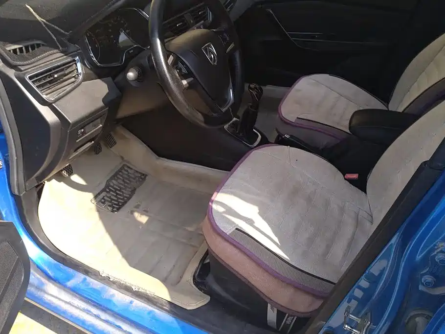 Baojun 310 2016 2016 1.2L Manual Luxury Type