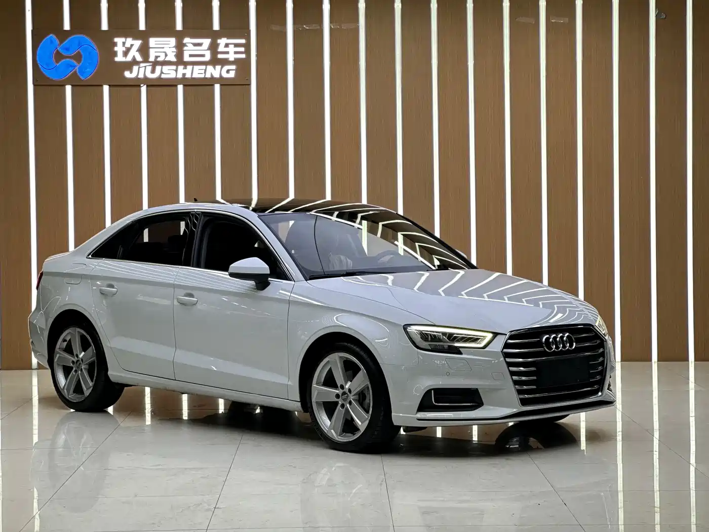 Audi A3 2019 Limousine 35 TFSI Style China V фото 3