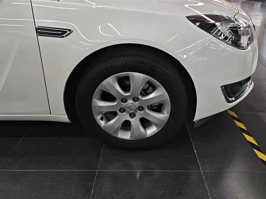Buick Regal 2015 2.0L Leading Fashion Model фото 6
